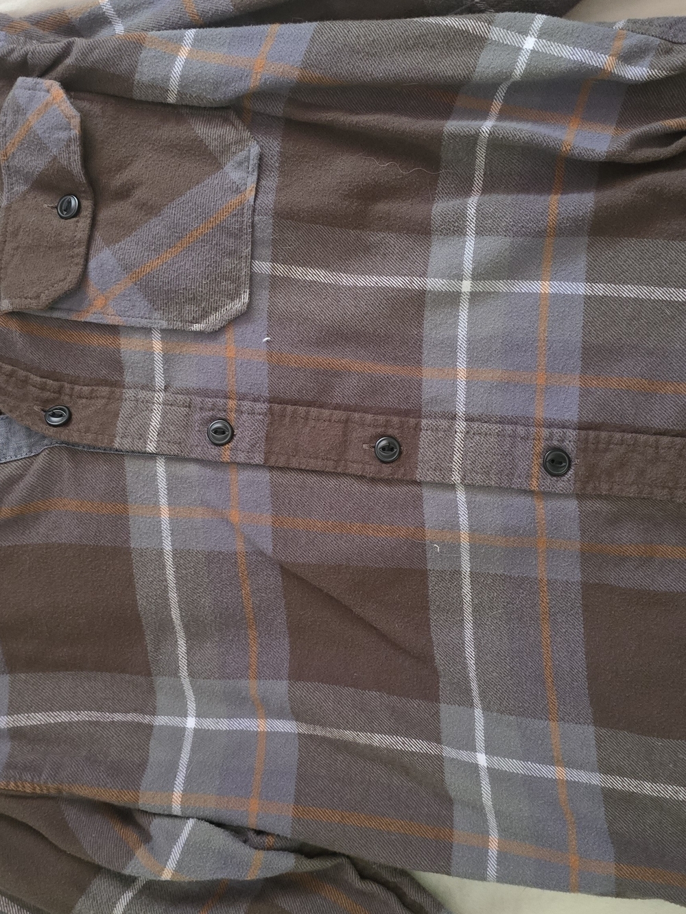 Men's Brown Plaid Button-Up Shirt - Casual Flannel Style